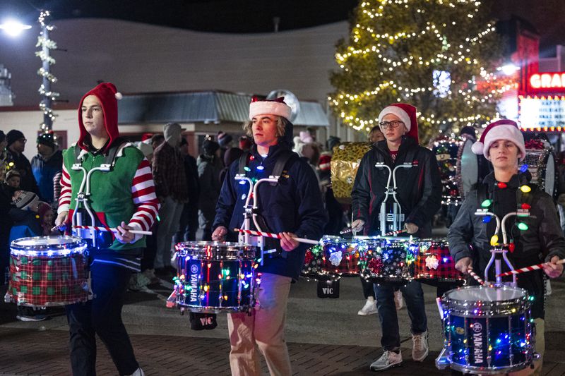 Top 5 Reasons Not To Miss The Jingle Bell Parade - Grand Haven